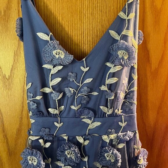 Arula Lilac Floral Embroidered Dress Size B - Picture 2 of 5